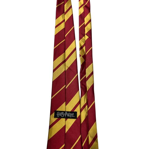 The Wizarding World of Harry Potter Gryffindor Necktie Official Logo - Picture 6 of 6